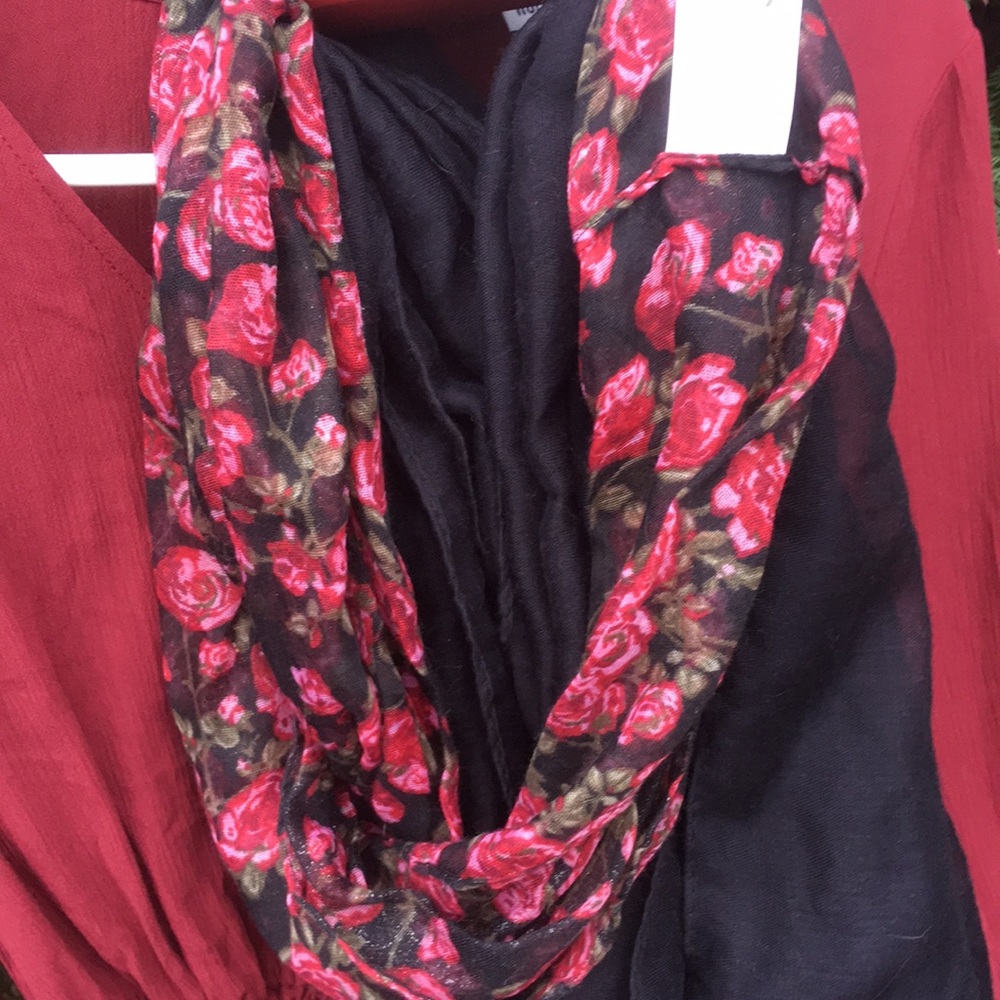 2 scarves